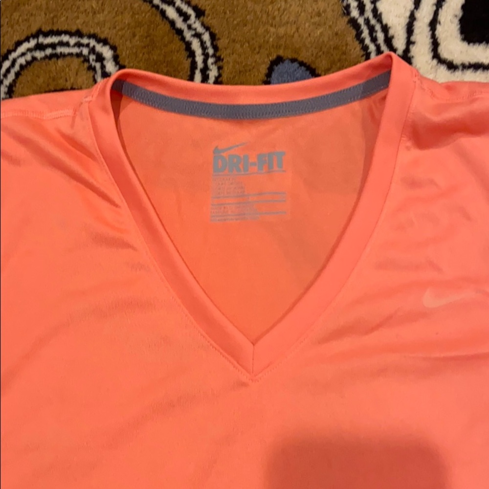 Coral Nike Dry-fit T-shirt - Picture 2 of 3
